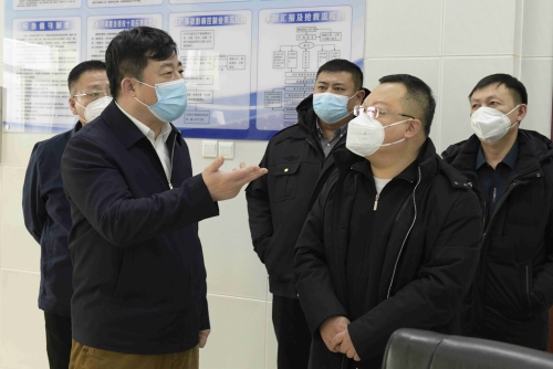 中煤黑龙江煤炭化工(集团)有限公司 公司新闻 张焱煜春节前来公司走访