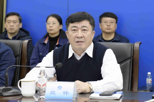 中煤黑龙江煤炭化工(集团)有限公司 公司新闻 彭毅主持召开龙化公司